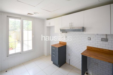 Villa in The Springs, Dubai 2 bedrooms, 162 sq.m. № 44255 - photo 8