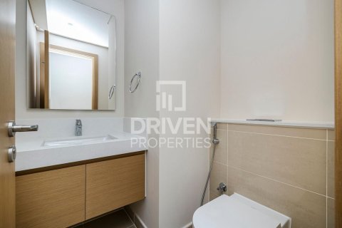Снять в аренду квартиру в Harbour Gate, Dubai Creek Harbour (The Lagoons), Дубай: 3 спальни, 152.27м², № 136615 - фото 14