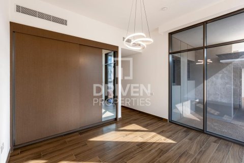Villa in Al Furjan, Dubai 4 bedrooms, 586.68 sq.m. № 136627 - photo 6