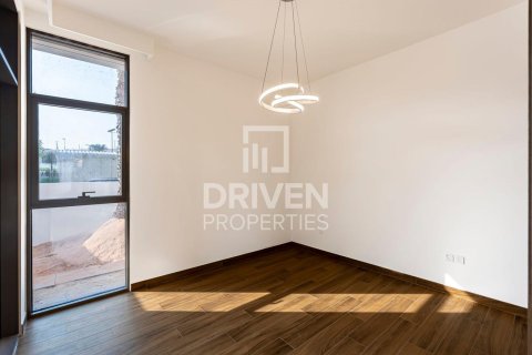 Villa in Al Furjan, Dubai 4 bedrooms, 586.68 sq.m. № 136627 - photo 5