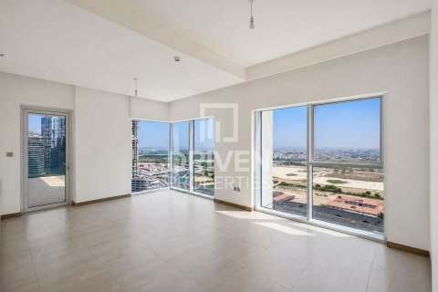 Снять в аренду квартиру в Urban Oasis, Бизнес-Бэй, Дубай: 3 спальни, 176.52м², № 128798 - фото 3