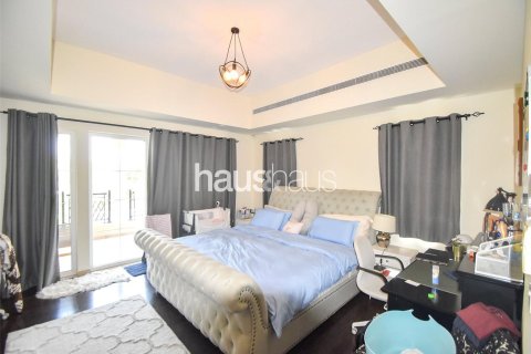 Снять в аренду виллу в Арабиан Ранчес, Дубай: 3 спальни, 331м², № 44788 - фото 13