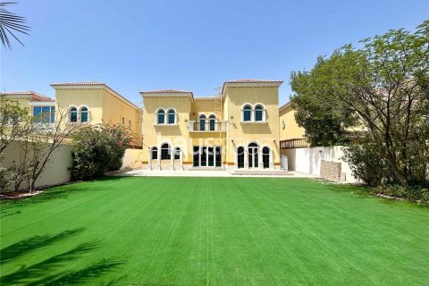 Вилла в Legacy, Jumeirah Park, Дубай, 3 спальни, 294м², № 44817