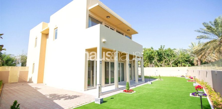 Вилла в Арабиан Ранчес, Дубай, 5 спален, 450м², № 44818