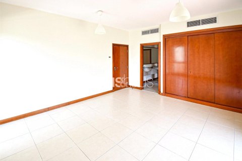 Снять в аренду виллу в Арабиан Ранчес, Дубай: 5 спален, 450м², № 44818 - фото 12