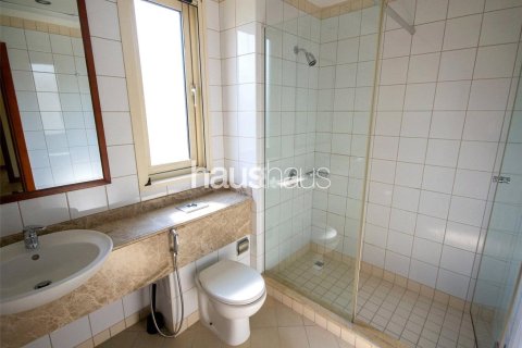 Снять в аренду виллу в Арабиан Ранчес, Дубай: 5 спален, 450м², № 44818 - фото 13