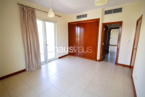 Снять в аренду виллу в Арабиан Ранчес, Дубай: 5 спален, 450м², № 44818 - фото 14