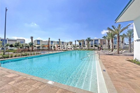 Снять в аренду виллу в Joy, Arabian Ranches 3, Дубай: 3 спальни, 181м², № 44819 - фото 4