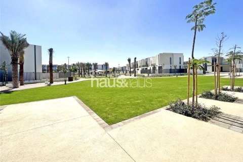 Снять в аренду виллу в Joy, Arabian Ranches 3, Дубай: 3 спальни, 181м², № 44819 - фото 12