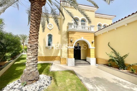 Вилла в Legacy, Jumeirah Park, Дубай, 3 спальни, 328м², № 44570
