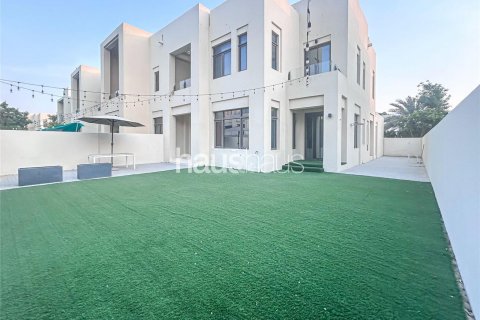 Вилла в Mira Oasis, Рим, Дубай, 3 спальни, 338м², № 44569