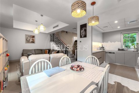 Villa in Arabian Ranches, Dubai 2 bedrooms, 175 sq.m. № 43884