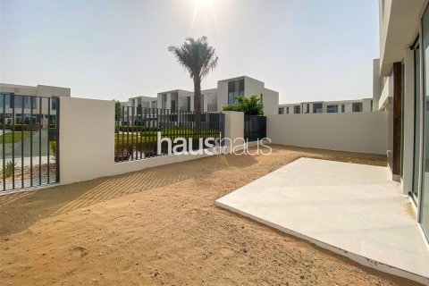 Townhouse in The Valley, Dubai 4 bedrooms, 206 sq.m. № 43888 - photo 2