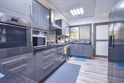 Villa in Diamond Views, Jumeirah Village Circle, Dubai 3 bedrooms, 264 sq.m. № 43771 - photo 4
