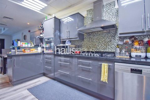 Villa in Diamond Views, Jumeirah Village Circle, Dubai 3 bedrooms, 264 sq.m. № 43771 - photo 3
