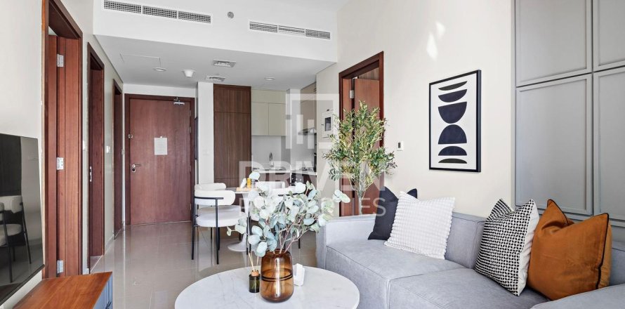 Appartement à Business Bay, Dubai, 2 chambres, 84.91 m², № 136779