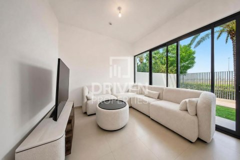 Таунхаус в Sun, Arabian Ranches 3, Дубай, 3 спальни, 128.58м², № 136777