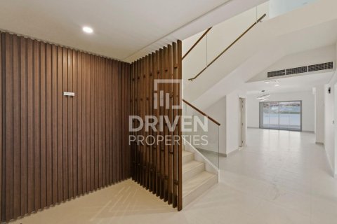 Villa à Jebel Ali, Dubai, 4 chambres, 567.82 m², № 136790 - photo 17