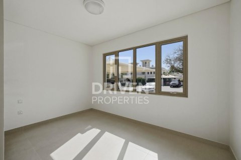 Villa à Jebel Ali, Dubai, 4 chambres, 567.82 m², № 136790 - photo 5