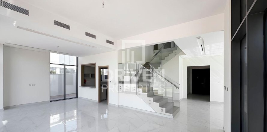 Вилла в Murooj Al Furjan, Al Furjan, Дубай, 5 спален, 413.42м², № 136789