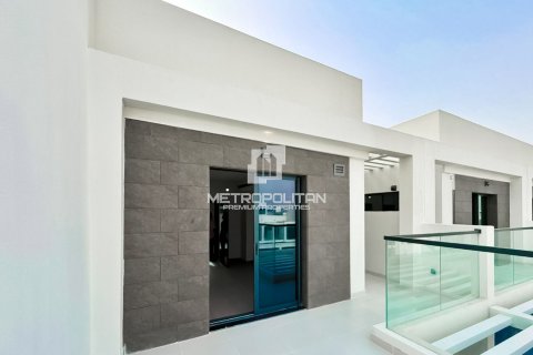 Townhouse in DAMAC Hills (Akoya by DAMAC), Dubai 3 bedrooms, 246 sq.m. № 73944 - photo 16