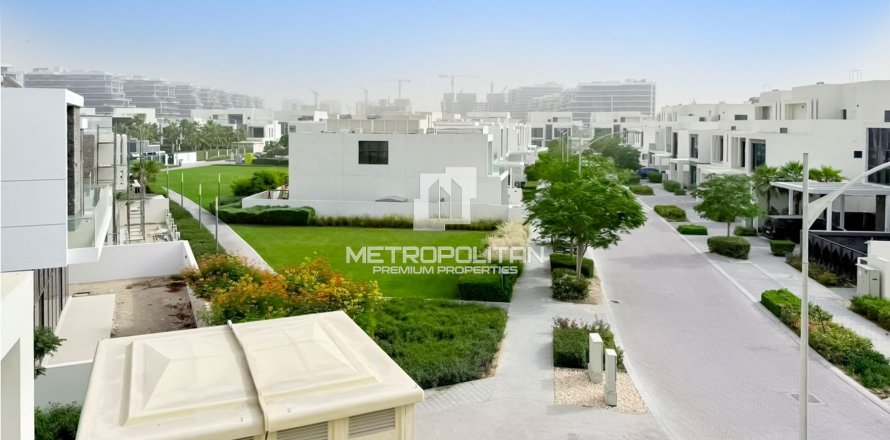 Townhouse in DAMAC Hills (Akoya by DAMAC), Dubai 3 bedrooms, 246 sq.m. № 73944