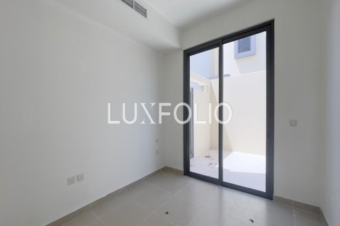 Снять в аренду таунхаус в Maple at Dubai Hills Estate, Дубай Хилс Эстейт, Дубай: 5 спален, 298м², № 46293 - фото 3