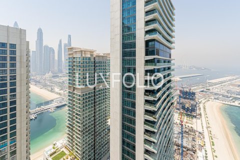 Снять в аренду квартиру в EMAAR Beachfront, Dubai Harbour, Дубай: 3 спальни, 180м², № 46302 - фото 7