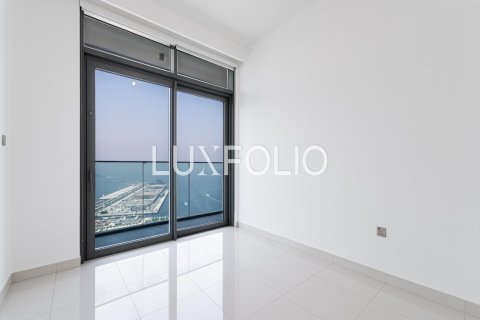 Снять в аренду квартиру в EMAAR Beachfront, Dubai Harbour, Дубай: 3 спальни, 180м², № 46302 - фото 13