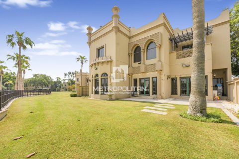 Villa in Palm Jumeirah, Dubai 4 bedrooms, 470 sq.m. № 73107
