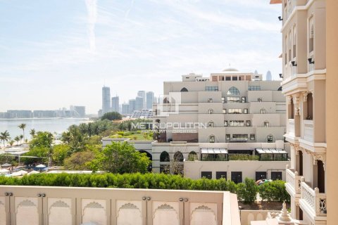 Apartment in Grandeur Residences, Palm Jumeirah, Dubai 2 bedrooms, 163 sq.m. № 72911 - photo 10