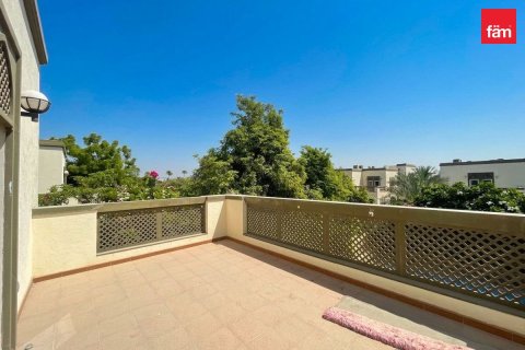 Villa in Jumeirah Park, Dubai 4 bedrooms, 789.3 sq.m. № 141305 - photo 3