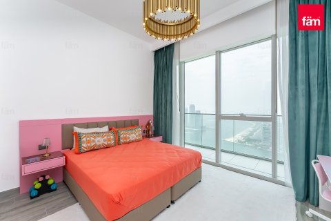 Apartment in Dubai Media City, Dubai 3 bedrooms, 210 sq.m. № 141299 - photo 7