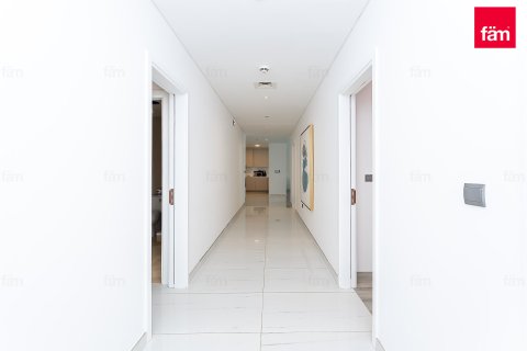 Apartment in Dubai Media City, Dubai 3 bedrooms, 210 sq.m. № 141299 - photo 24