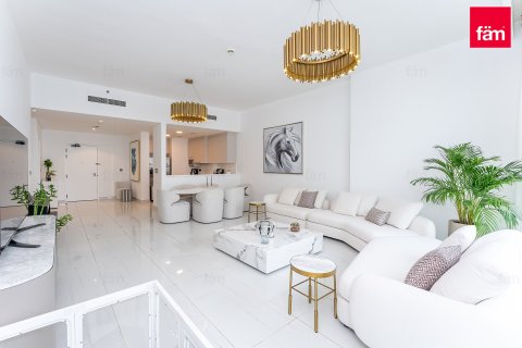 Apartment in Dubai Media City, Dubai 3 bedrooms, 210 sq.m. № 141299 - photo 12