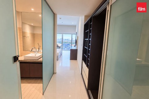 Apartment in Sheikh Zayed Road, Dubai 2 bedrooms, 216 sq.m. № 141297 - photo 12