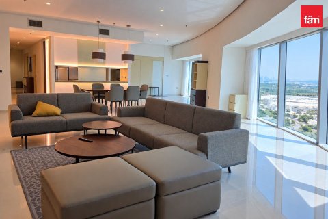 Apartment in Sheikh Zayed Road, Dubai 2 bedrooms, 216 sq.m. № 141297