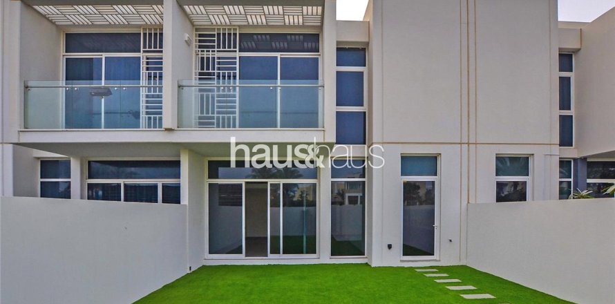 Таунхаус в Arabella Townhouses, Мудон, Дубай, 3 спальни, 187м², № 44563