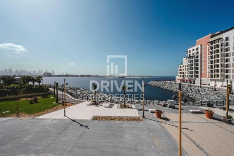 Снять в аренду квартиру в La Mer, Джумейра, Дубай: 1 спальня, 74.42м², № 130033 - фото 12