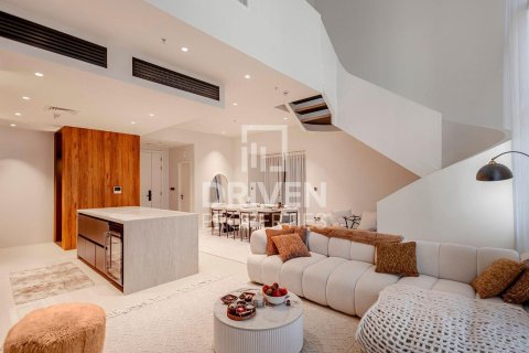 Appartement à Central Park Tower, DIFC, Dubai, 2 chambres, 189.34 m², № 130023
