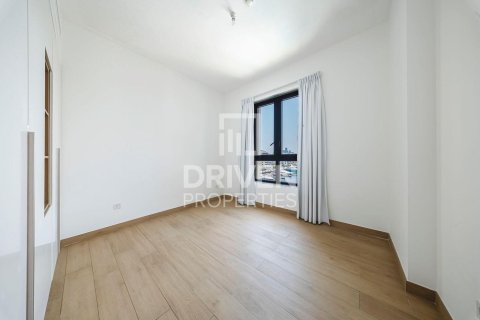 Снять в аренду квартиру в La Mer, Джумейра, Дубай: 2 спальни, 112.6м², № 129230 - фото 6