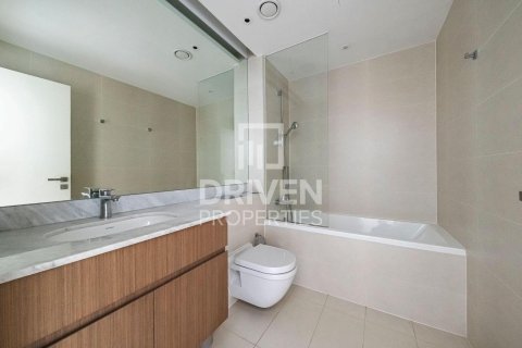 Снять в аренду квартиру в La Mer, Джумейра, Дубай: 2 спальни, 112.6м², № 129230 - фото 10