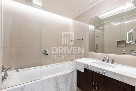 Снять в аренду квартиру в The Address Residence Fountain Views, Даунтаун Дубай (Даунтаун Бурдж Дубай), Дубай: 1 спальня, 77.95м², № 127835 - фото 11