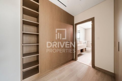 Снять в аренду виллу в District One, Мохаммед Бин Рашид Сити, Дубай: 4 спальни, 569.96м², № 127836 - фото 14