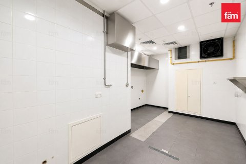 Снять в аренду магазин в Бизнес-Бэе, Дубай: 113.2м², № 137513 - фото 6