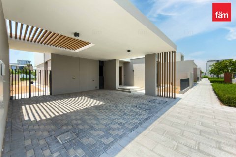 Villa en Dubai, 4 dormitorios, 456.9 m², № 113589 - foto 2