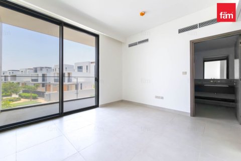 Villa en Dubai, 4 dormitorios, 456.9 m², № 113589 - foto 3