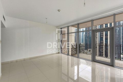 Appartement à BLVD Crescent, Downtown Dubai (Downtown Burj Dubai), Dubai, 2 chambres, 155.24 m², № 129000 - photo 3