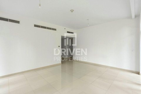 Appartement à BLVD Crescent, Downtown Dubai (Downtown Burj Dubai), Dubai, 2 chambres, 155.24 m², № 129000 - photo 4