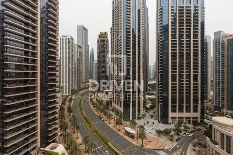 Appartement à BLVD Crescent, Downtown Dubai (Downtown Burj Dubai), Dubai, 2 chambres, 155.24 m², № 129000 - photo 22